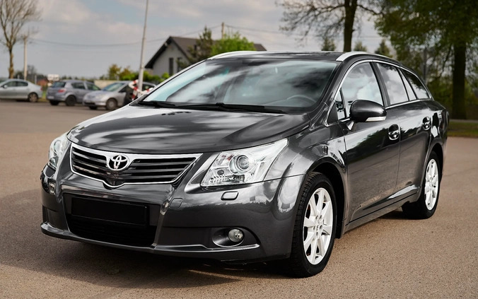 Toyota Avensis cena 28900 przebieg: 214000, rok produkcji 2009 z Sieradz małe 742